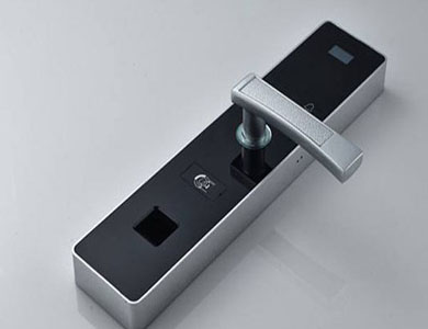西城24小时上门开锁公司